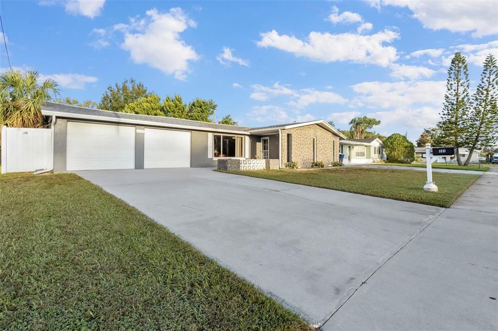 3237 SANFORD DRIVE, Holiday, FL 34691
