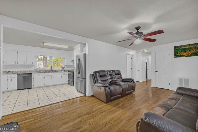 1715 Beaverdam Road, Winterville, GA 30683