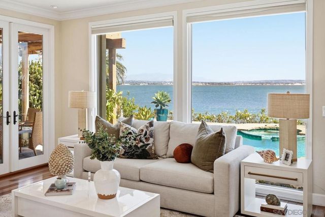 21 Spinnaker Way, Coronado, CA 92118