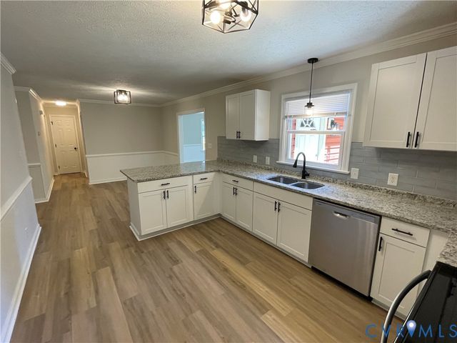 8261 Yahley Mill Rd, Henrico, VA 23231