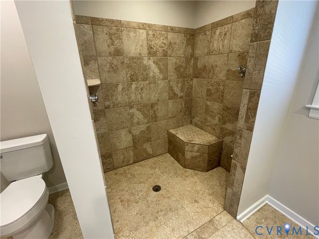8261 Yahley Mill Rd, Henrico, VA 23231