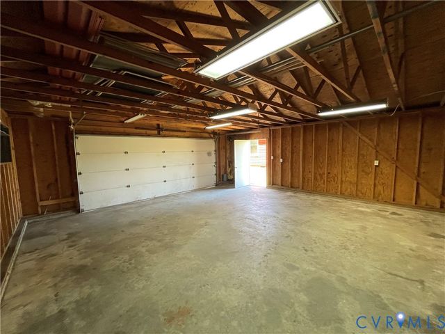 8261 Yahley Mill Rd, Henrico, VA 23231
