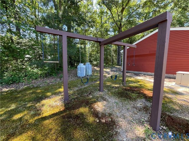 8261 Yahley Mill Rd, Henrico, VA 23231