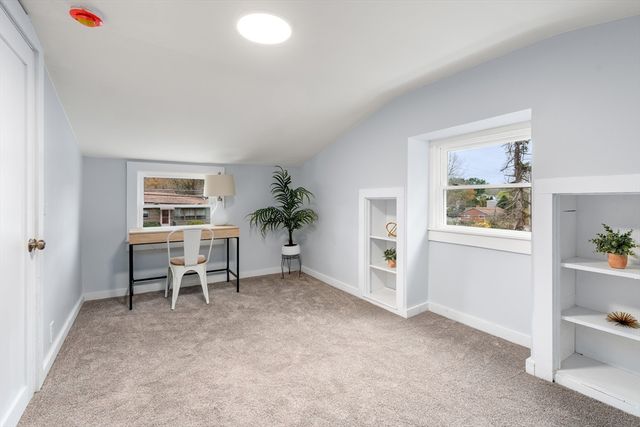 78 Pleasant St, Grafton, MA 01519