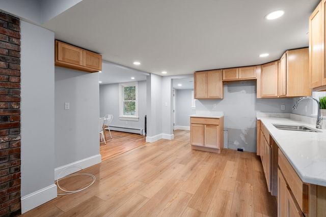 78 Pleasant St, Grafton, MA 01519