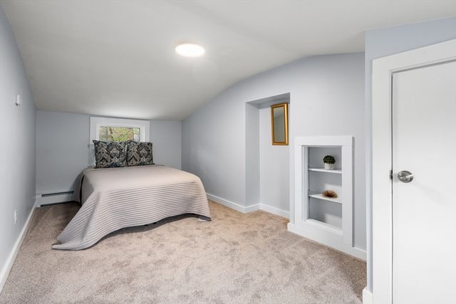 78 Pleasant St, Grafton, MA 01519