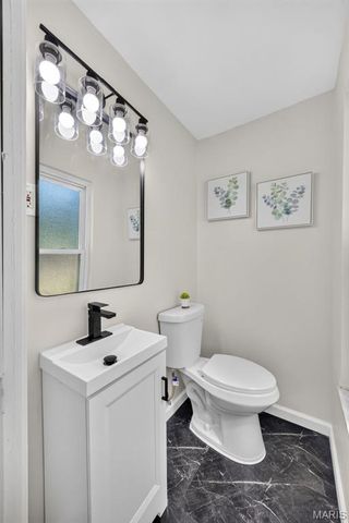 609 N Elm Avenue, Webster Groves, MO 63119