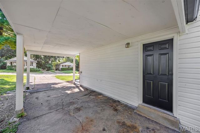609 N Elm Avenue, Webster Groves, MO 63119