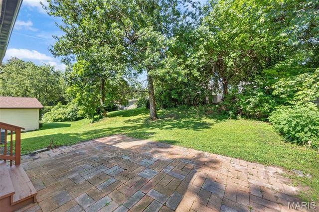 609 N Elm Avenue, Webster Groves, MO 63119