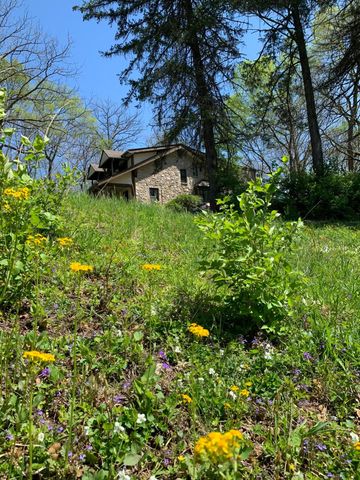 7049 Riverside Drive, Dublin, OH 43016