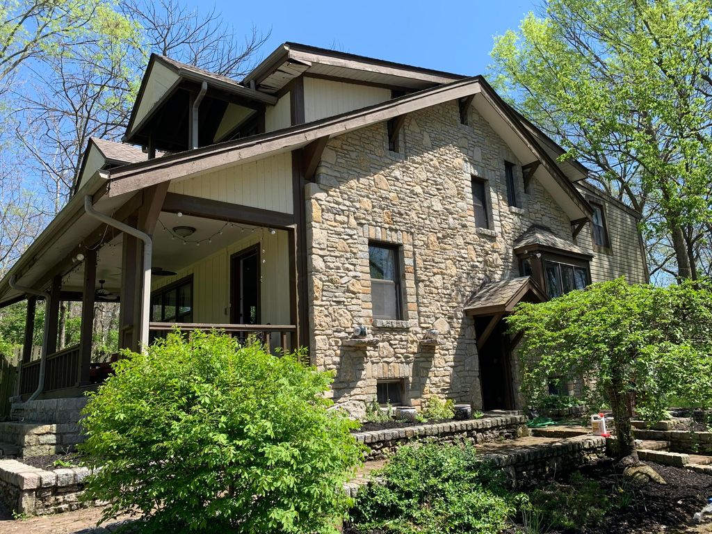 7049 Riverside Drive, Dublin, OH 43016