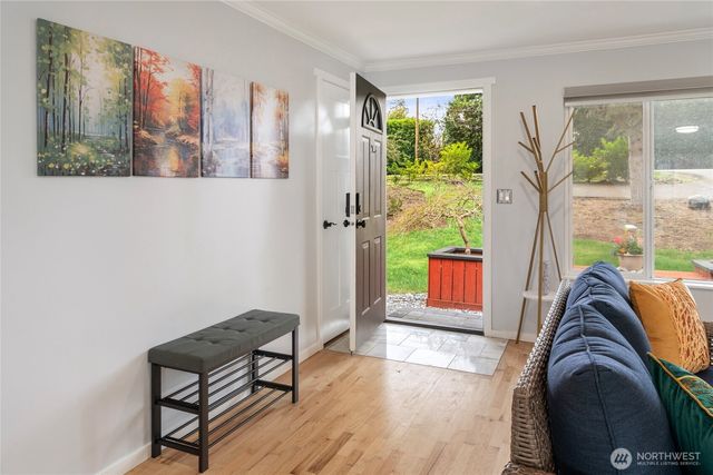 24309 47th Avenue SE, Woodinville, WA 98072