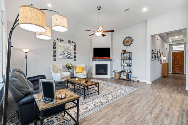 2041 Waterfall Ave, Leander, TX 78641