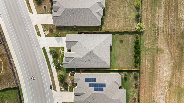 2041 Waterfall Ave, Leander, TX 78641