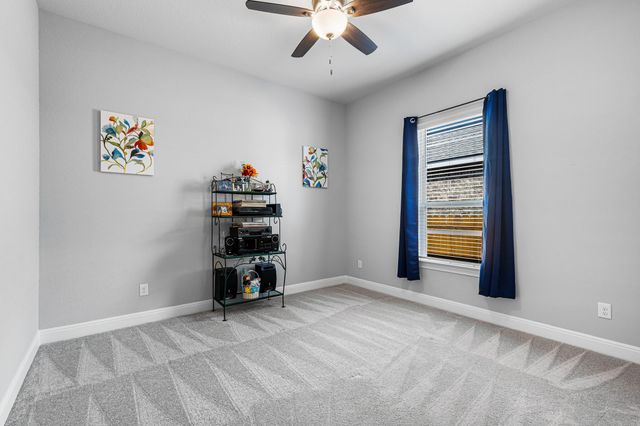 2041 Waterfall Ave, Leander, TX 78641