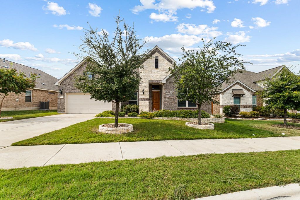 2041 Waterfall Ave, Leander, TX 78641