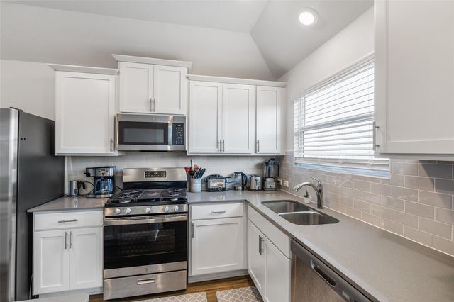 107 Isaac Millsaps TRL, Bastrop, TX 78602