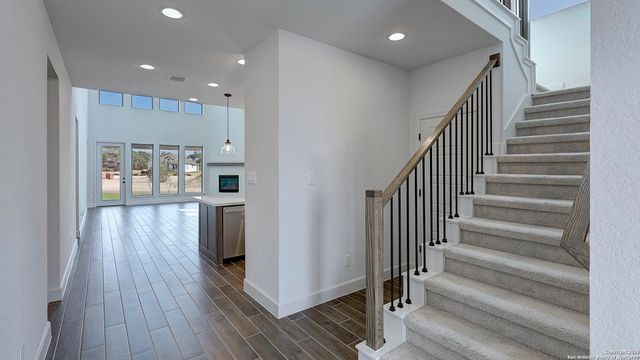 233 Hidalgo, Boerne, TX 78006