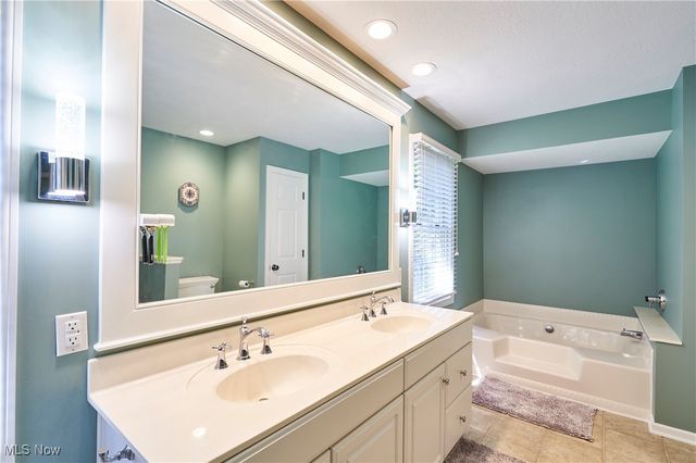 4535 Pinewood Path, Copley, OH 44321