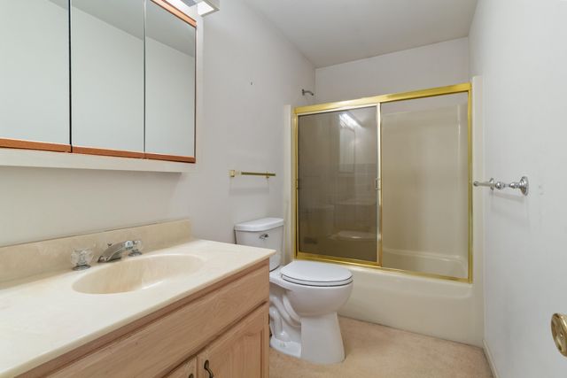 1128 Country Club Drive, Crown Point, IN 46307