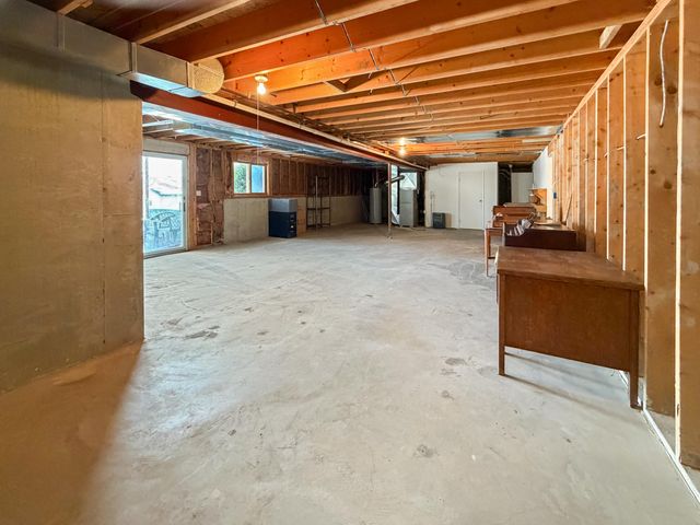 1128 Country Club Drive, Crown Point, IN 46307