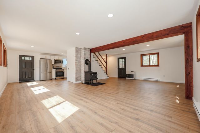 58 Windsor Way, Barnstead, NH 03225