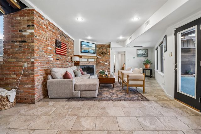 1303 S Alamo Road, Rockwall, TX 75087