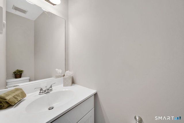 268 Hartford Turnpike APT C1, Tolland, CT 06084