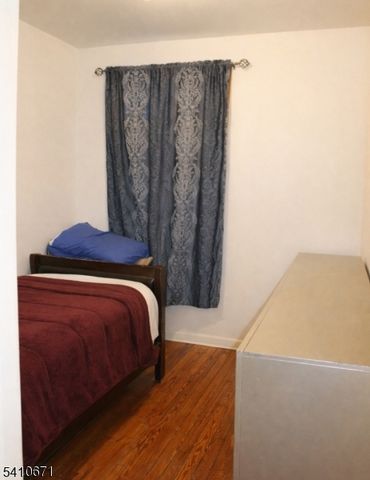 556 Compton Ave, Perth Amboy City, NJ 08861