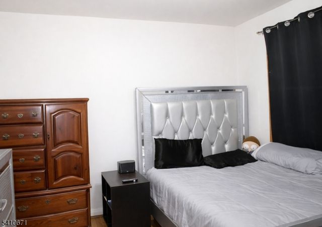 556 Compton Ave, Perth Amboy City, NJ 08861