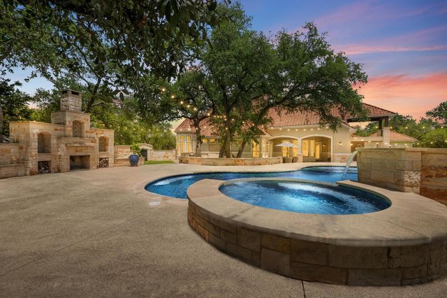 241 Gabriel Woods DR, Georgetown, TX 78633