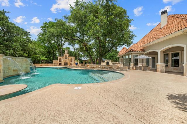 241 Gabriel Woods DR, Georgetown, TX 78633