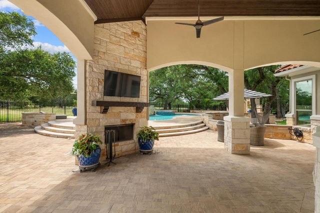 241 Gabriel Woods DR, Georgetown, TX 78633