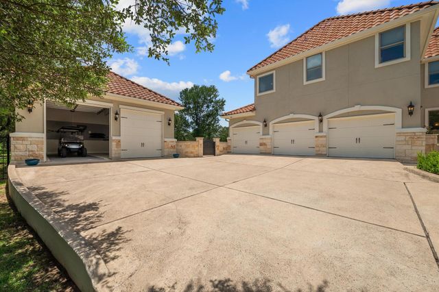 241 Gabriel Woods DR, Georgetown, TX 78633