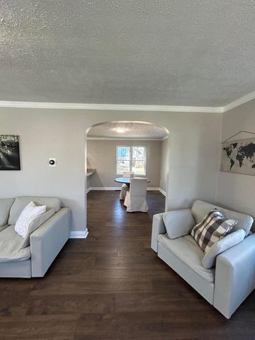 1373 Oakwood Avenue, Columbus, OH 43206