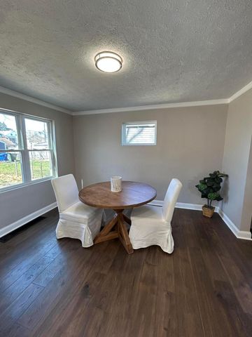 1373 Oakwood Avenue, Columbus, OH 43206