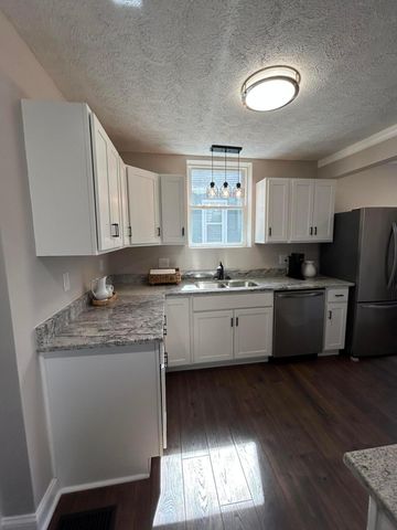 1373 Oakwood Avenue, Columbus, OH 43206