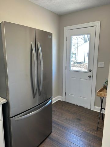 1373 Oakwood Avenue, Columbus, OH 43206