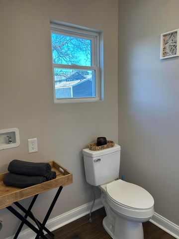 1373 Oakwood Avenue, Columbus, OH 43206