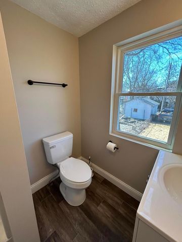 1373 Oakwood Avenue, Columbus, OH 43206