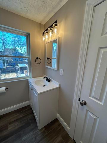 1373 Oakwood Avenue, Columbus, OH 43206