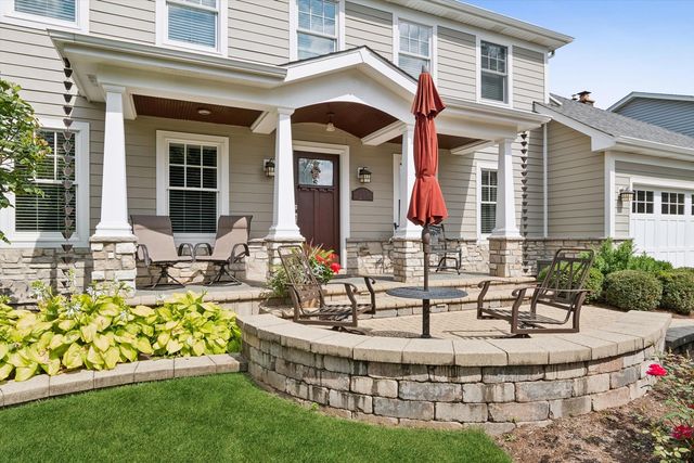 1137 Hyde Park Lane, Naperville, IL 60565