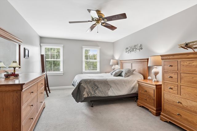 1137 Hyde Park Lane, Naperville, IL 60565