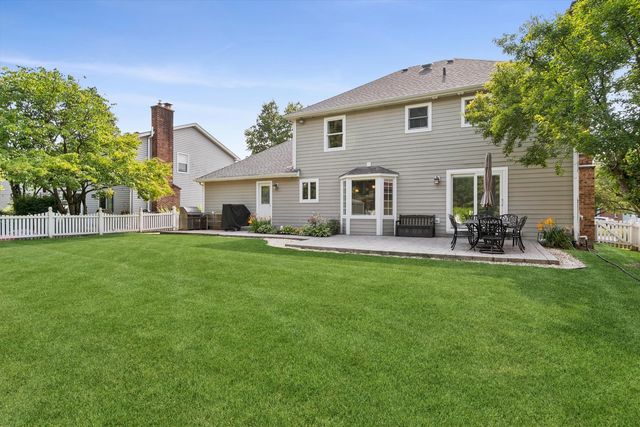 1137 Hyde Park Lane, Naperville, IL 60565