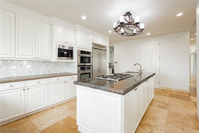 2057 Troon Drive, Henderson, NV 89074