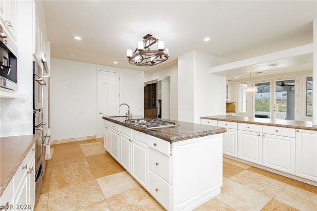 2057 Troon Drive, Henderson, NV 89074