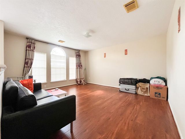 8907 Emerald Heights Lane, Houston, TX 77083