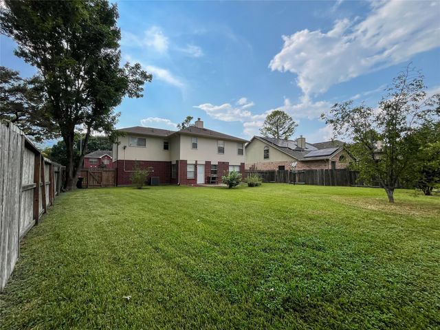 8907 Emerald Heights Lane, Houston, TX 77083