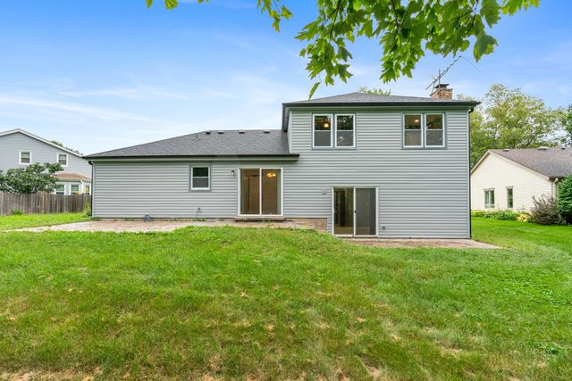 1465 Jasper Drive, Wheaton, IL 60189