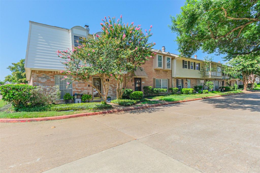 14708 Perthshire Road A, Houston, TX 77079